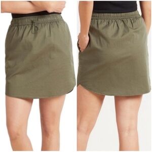 •SUNDRY X Evereve• Woven Pull On Sunday Skirt in‎ Army Green Size Medium